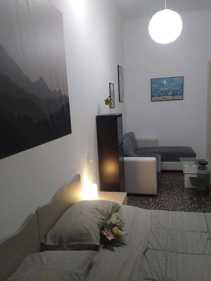 Wow Home - 175 Mq - Posteggio Privato - Davanti Porto Traghetti - Fino A 10 Posti Letto Genoa Bagian luar foto