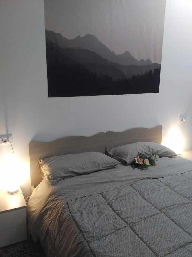 Wow Home - 175 Mq - Posteggio Privato - Davanti Porto Traghetti - Fino A 10 Posti Letto Genoa Bagian luar foto