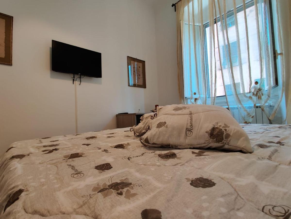 Wow Home - 175 Mq - Posteggio Privato - Davanti Porto Traghetti - Fino A 10 Posti Letto Genoa Bagian luar foto