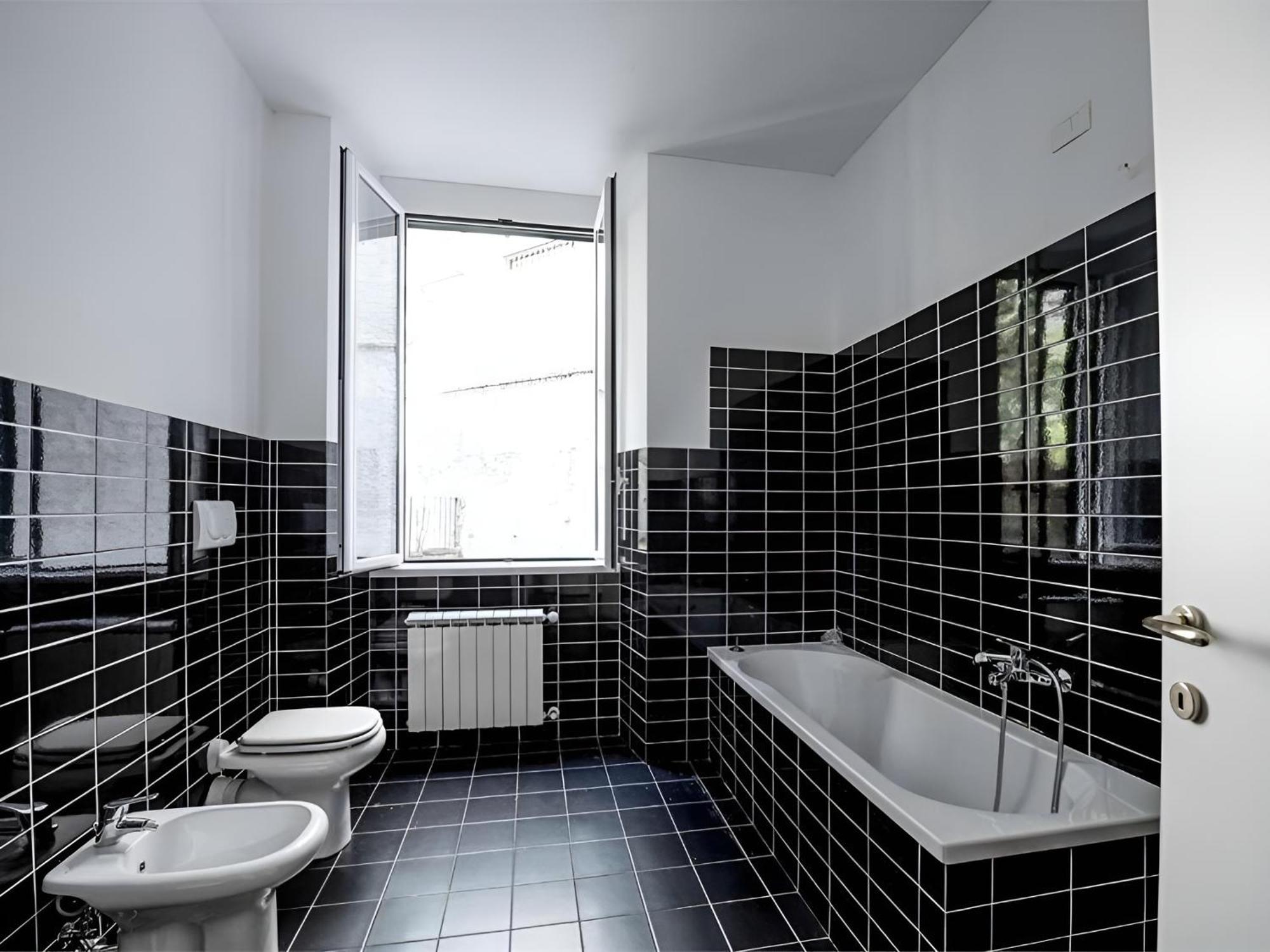 Wow Home - 175 Mq - Posteggio Privato - Davanti Porto Traghetti - Fino A 10 Posti Letto Genoa Bagian luar foto